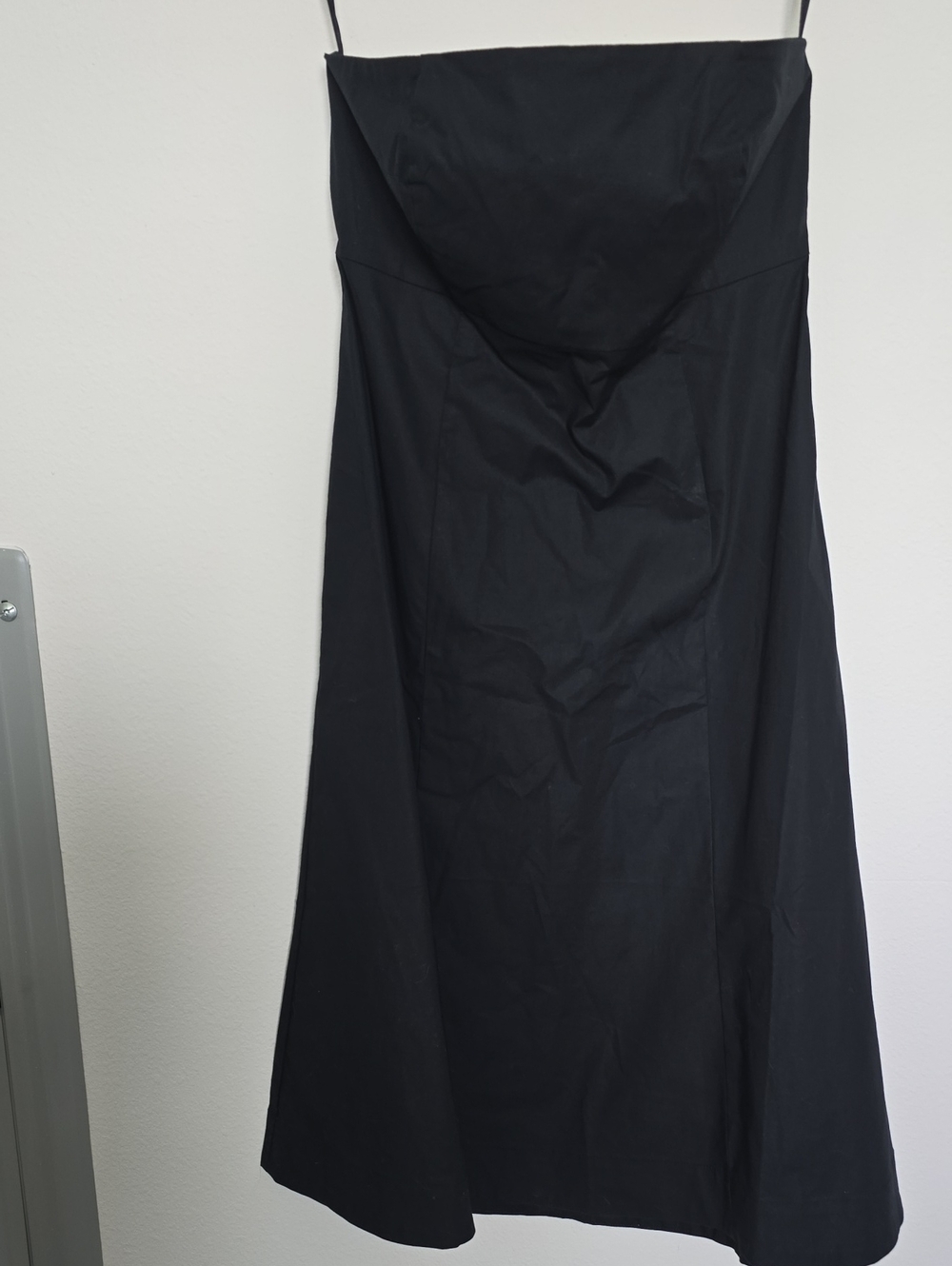 GAP Strapless Black A-Line Midi Dress